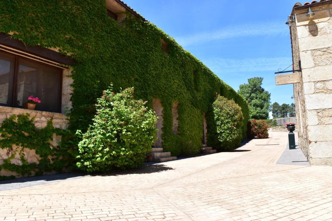 Hotel Rural A Velha Fabrica Valverde del Fresno Exterior photo